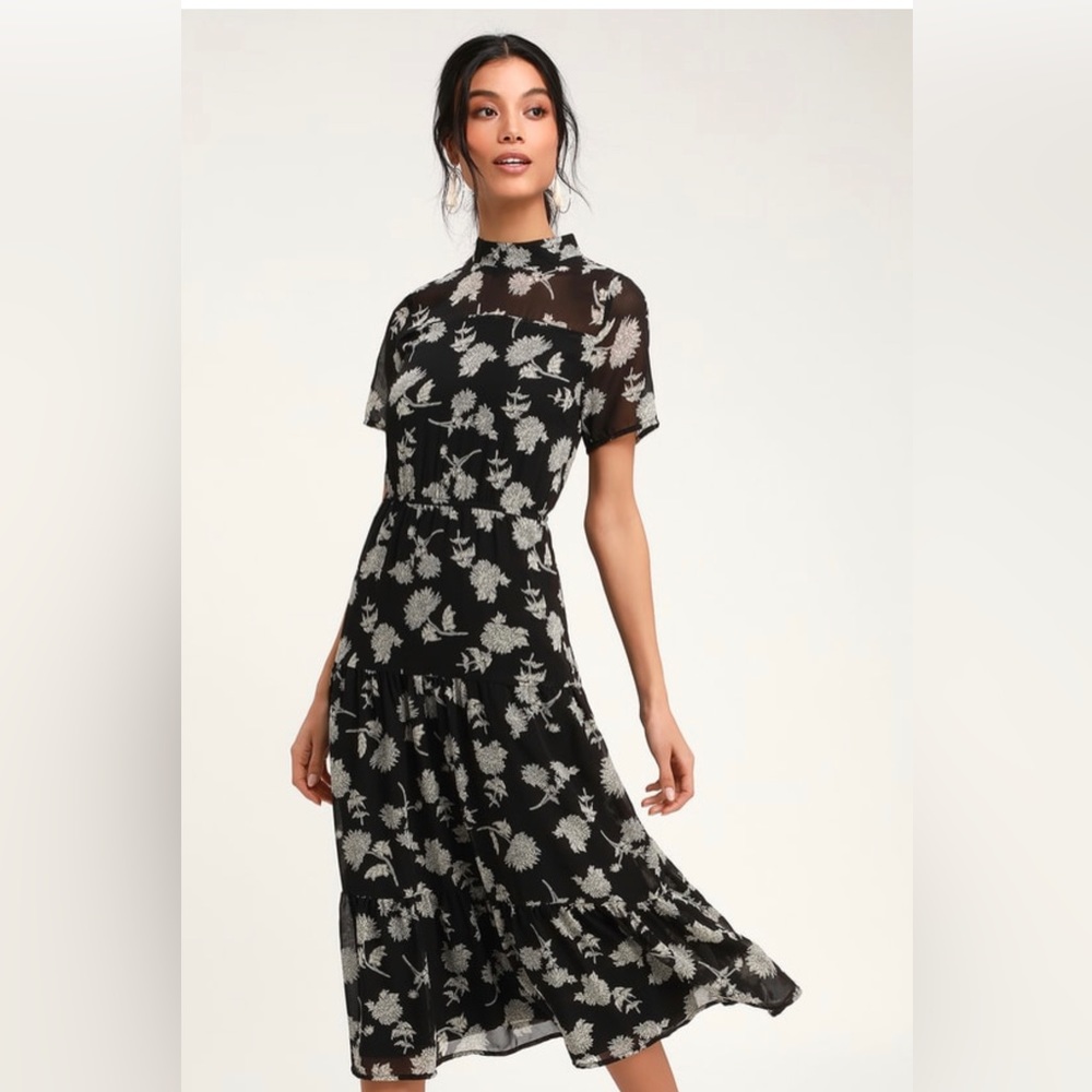 Lulus floral dresses up black midi, size M